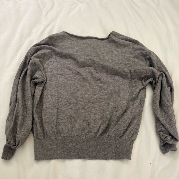 Size Small Line + Dot Grey V-Neck Sweater - Picture 5 of 5